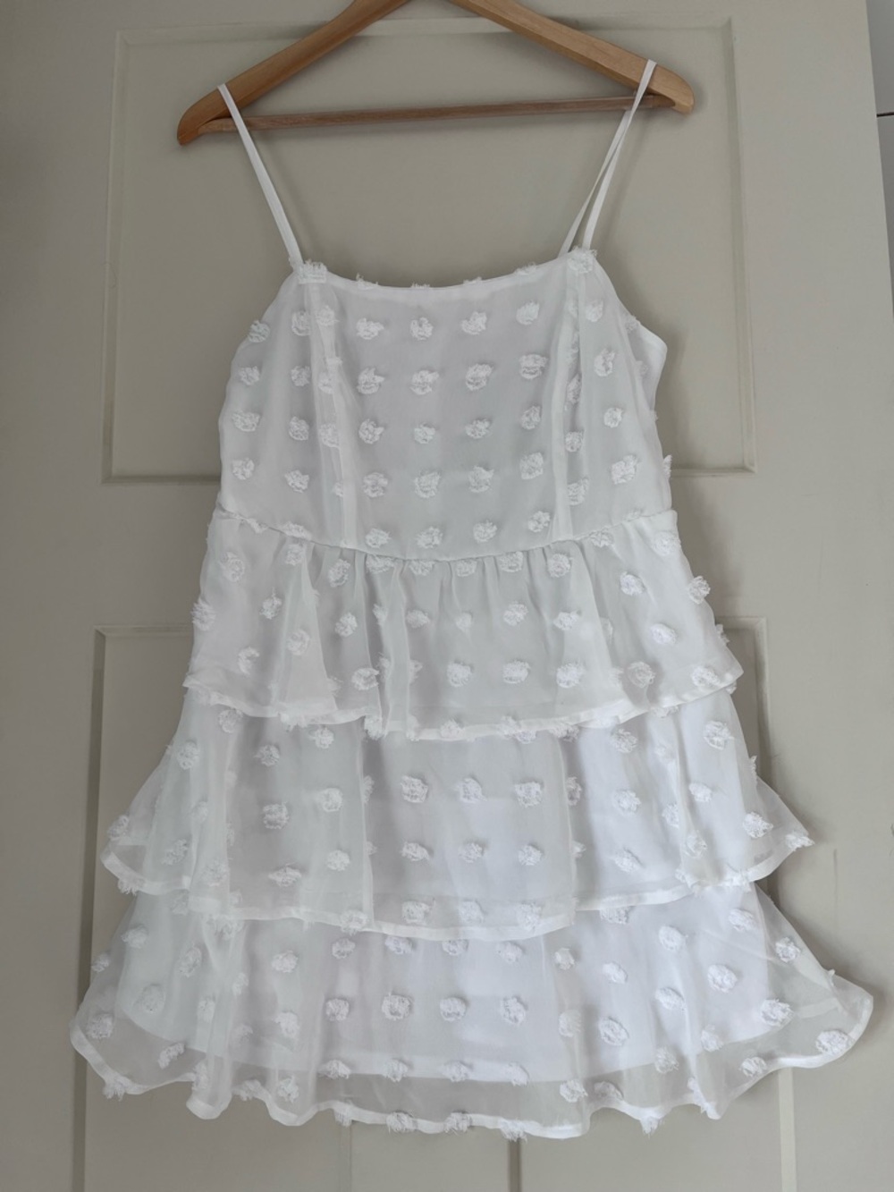 Francesca's Collections Mi Ami White Tiered Spaghetti-Strap Clip Dot Mini Dress